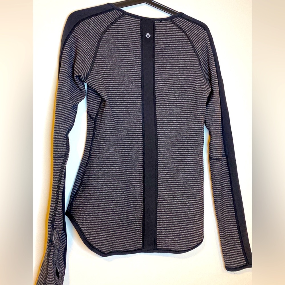 Lululemon Reversible Running Top - Picture 2 of 9